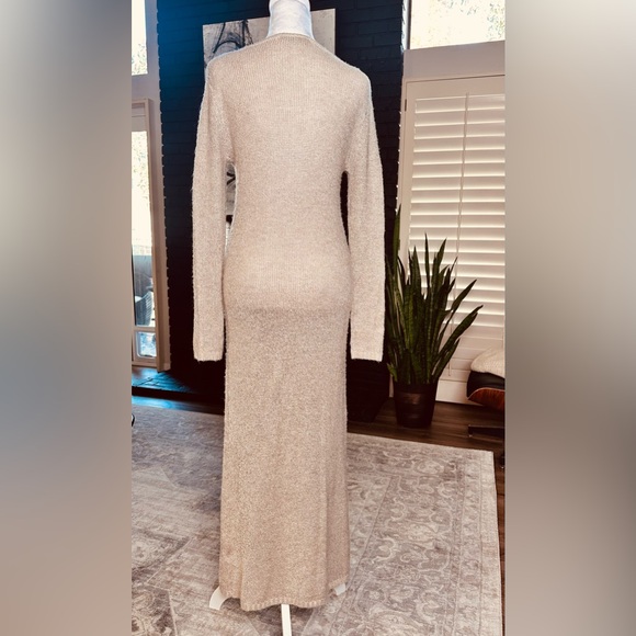 Zara - Picture 3 of 3